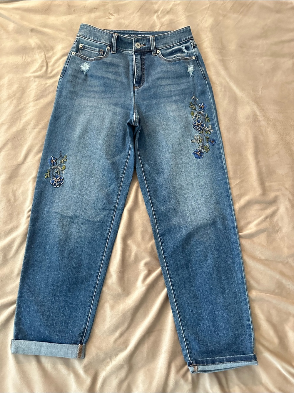 INC Distressed Floral Beaded Embroidery Boyfriend Jeans - size 28